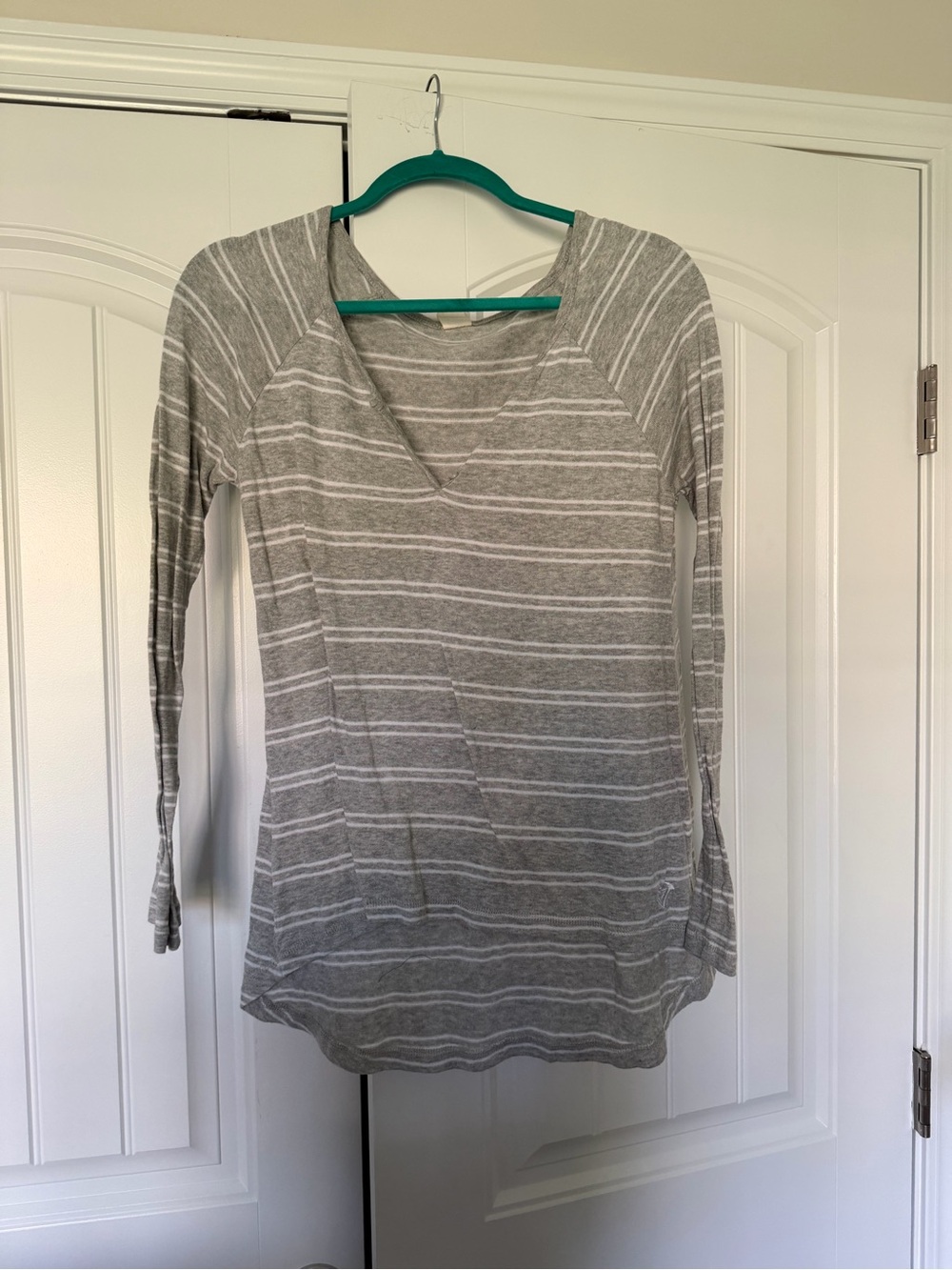 Roxy Gray and White Striped Long-Sleeve Tee